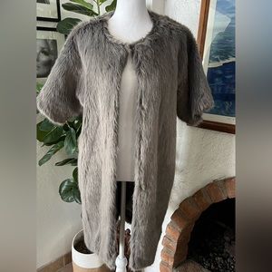 NWOT FAIRCHILD GREY SHORT SLEEVE VEST❤️